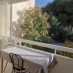 Apartmán T2 - 3min Pieds - Clim - Piscine - Parking