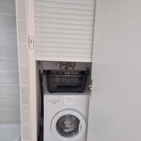 T2 - 3min Pieds - Clim - Piscine - Parking Appartement *