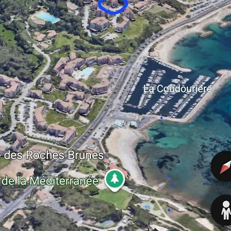 T2 - 3min Pieds - Clim - Piscine - Parking Appartement Six-Fours-les-Plages
